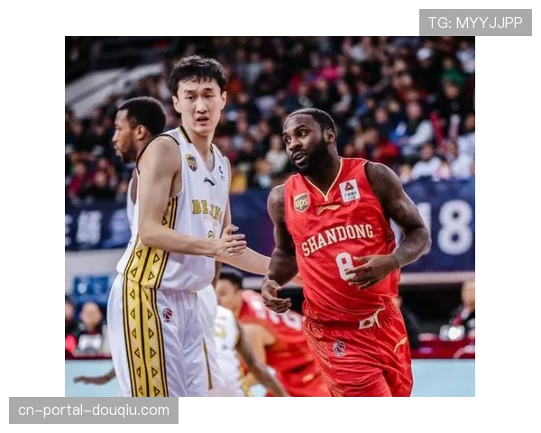 队内公开训练赛：阳光队演练小个阵容，击败来访的大学联队